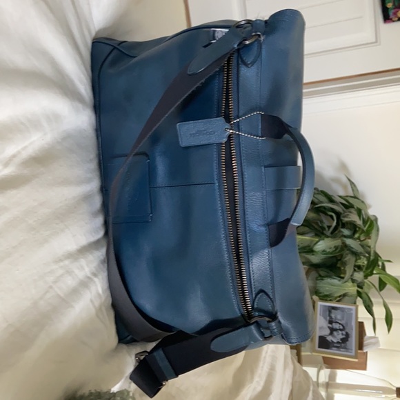 Authentic Coach Hudson Messenger Bag - Picture 3 of 10